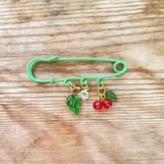 ハンドメイド ブローチ 安全ピンチャーム