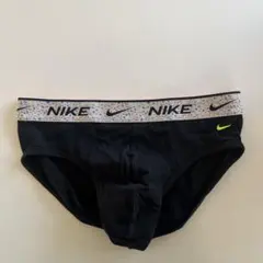 NIKE ナイキ　メンズビキニ　M(S) 黒　ビキニブリーフ　男性ブリーフ　下着のサムネイル