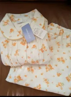 【新品タグ付き】値下げ✨️上品 NOBLE ELE 花柄 パジャマ セット