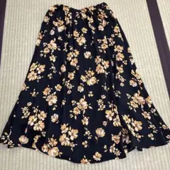 花柄 フレアスカートのサムネイル