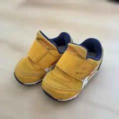 ASICS スクスク♡イエローベルト付きベビースニーカー13cm