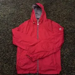 MONCLER レッド ナイロンジャケット