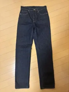 UNIQLO スリムストレートハイライズジーンズ サイズ25（63.5cm）