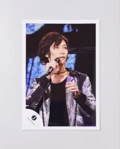 SnowMan 渡辺翔太 Jr 公式写真 マイク 紫 シルバー