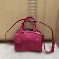 アンコキーヌ ピンク ショルダー バッグのサムネイル