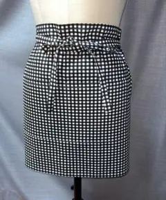 Item thumbnail for item b3540dd1-36e6-49aa-9d25-7614b9f6927f