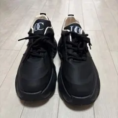 エアクッション ブラックスニーカー