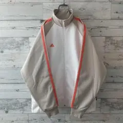 Item thumbnail for item facfb073-3402-4c51-b203-f65eae7f5563