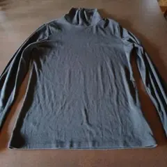 ユニクロブラック タートルネック L