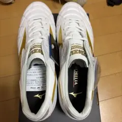 Mizuno Morelia サッカーシューズ ホワイト/ゴールド　取り替え式