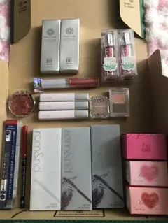 ストックコスメ　まとめ売りのサムネイル