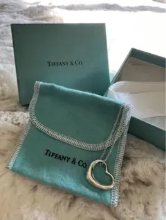 Tiffany & Co. ハート型ペンダント
