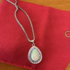ホワイトオパール ペンダントネックレス