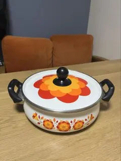 確認用♥️マルビシ♥️パイレックス♥️野菜柄♥️ホーロー鍋♥️レトロ鍋♥️硝子 昭和レトロ マルビシ ベジタブルシリーズ ホーロー両手鍋 ビンテージ