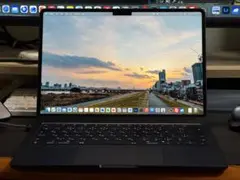 MacBook Air M2 13.6インチ ミッドナイト8GB/256GB美品