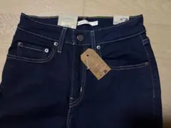 Levi's 721 HIGH RISE SKINNY ネイビー 27のサムネイル