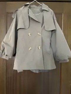 グレー ダブルブレスト トレンチコート