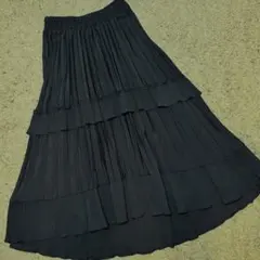 スカート ロングスカート 黒 フリル　レディース　春服