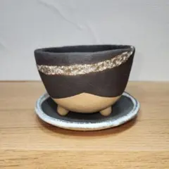 信楽焼 植木鉢 受け皿付き 3本足 (黒)