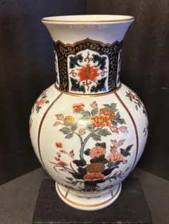 有田焼 勝右衛門作 大壺『麒麟と鶴』直径約28cm 花瓶花入 染錦金彩