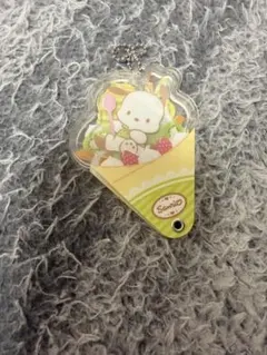 サンリオ　ポチャッコ　アクリルチャーム