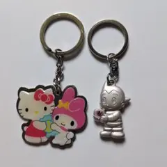 ハローキティ マイメロディ 鉄腕アトム キーホルダー 2点セット