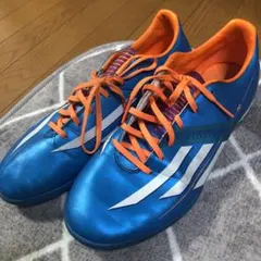 アディダス フットサルシューズ