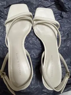 CHARLES & KEITH サンダル　サイズ36 (23~23.5cm)のサムネイル