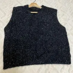 【新品・未使用】ラメ入り黒ニットVネック ベスト
