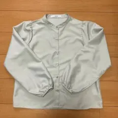 ブラウス グリーン 丸首 Mサイズ お値下げ中のサムネイル
