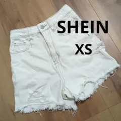 ホワイトデニムショートパンツ ダメージ加工