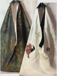 刺繍白ちりめん×大島紬三角バッグリバーシブルハンドメイドあずま袋（７３２）