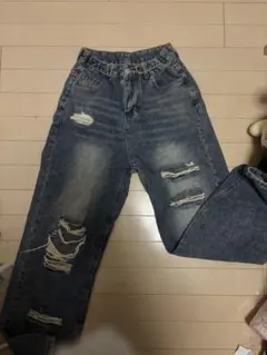ダメージ加工 グレー ワイドレッグデニム - メルカリ