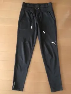 Puma ブラックジャージパンツレディースMサイズ