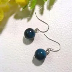 ハンドメイドピアス　2073　　　　　ブルータイガーアイの一粒ピアス