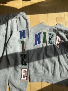 NIKE グレー スウェットセットアップ