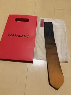 FERRAGAMO グラデーションネクタイ　新品未着用