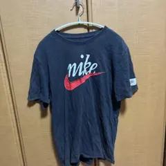 Nike ブラック Tシャツ 半袖
