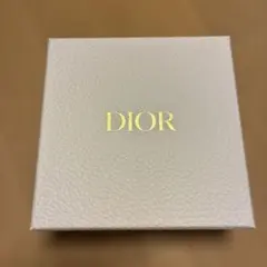 ディオールノベルティ