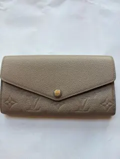Louis Vuitton ベージュレザー 長財布