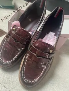 TOMMY HILFIGER ローファー ワインレッド 10Mのサムネイル