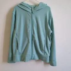 【ユニクロ】エアリズムUVカットフルジップパーカー　サイズ120