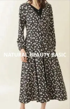 NATURAL BEAUTY BASIC 花柄レイヤード風ワンピース