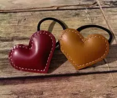 レザークラフトハンドメイドハートヘアゴム2個セット