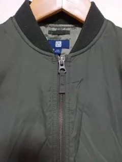 UNIQLO MA-1ジャケット オリーブグリーン