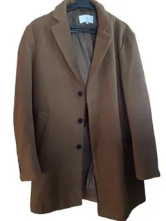 ブラウン ボタン付きコート