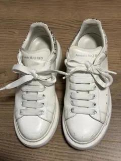 2025年最新】ALEXANDER McQUEEN カラー：ホワイト系 スニーカーの人気