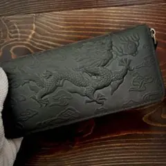 傷あり ベルセルク（狂戦士の甲冑）手帳型スマホケース - メルカリ