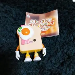MUUKTOY トーストブレッドボーイ　スタンドフィギュア