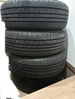 2024年製　バリ溝215/60R17 BRIDGESTONE サマータイヤのサムネイル